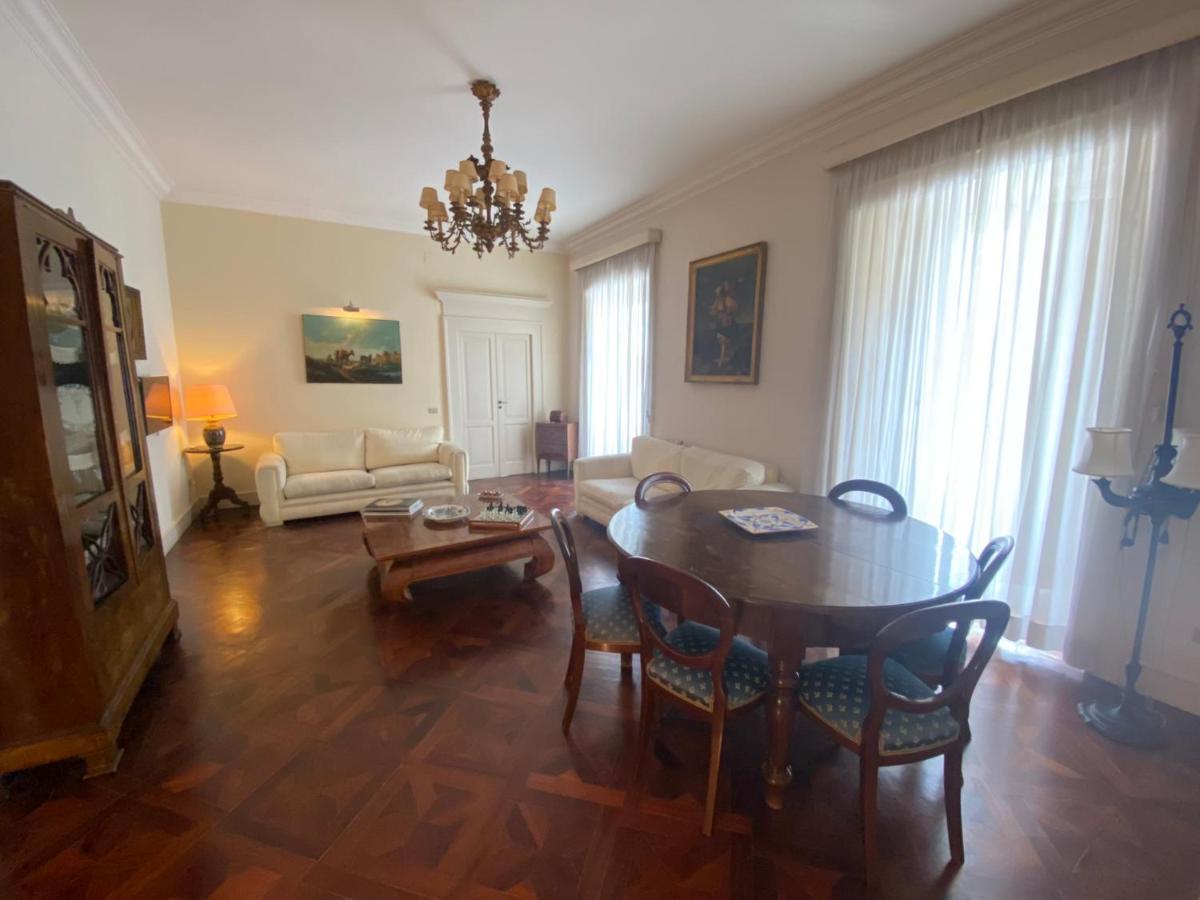Royal Apartment In San Domenico Maggiore Naples Exterior photo