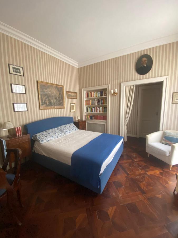 Royal Apartment In San Domenico Maggiore Naples Exterior photo