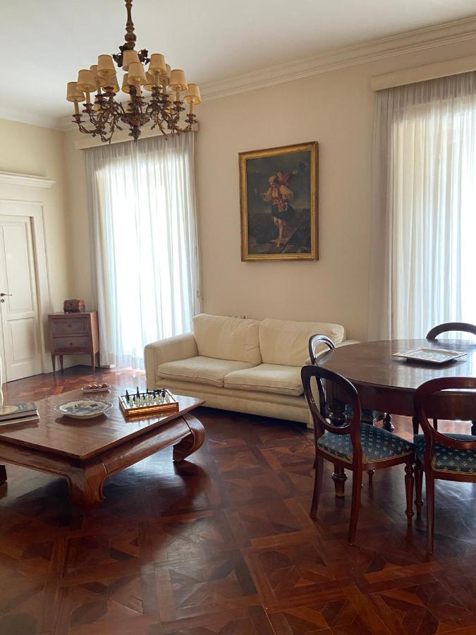 Royal Apartment In San Domenico Maggiore Naples Exterior photo